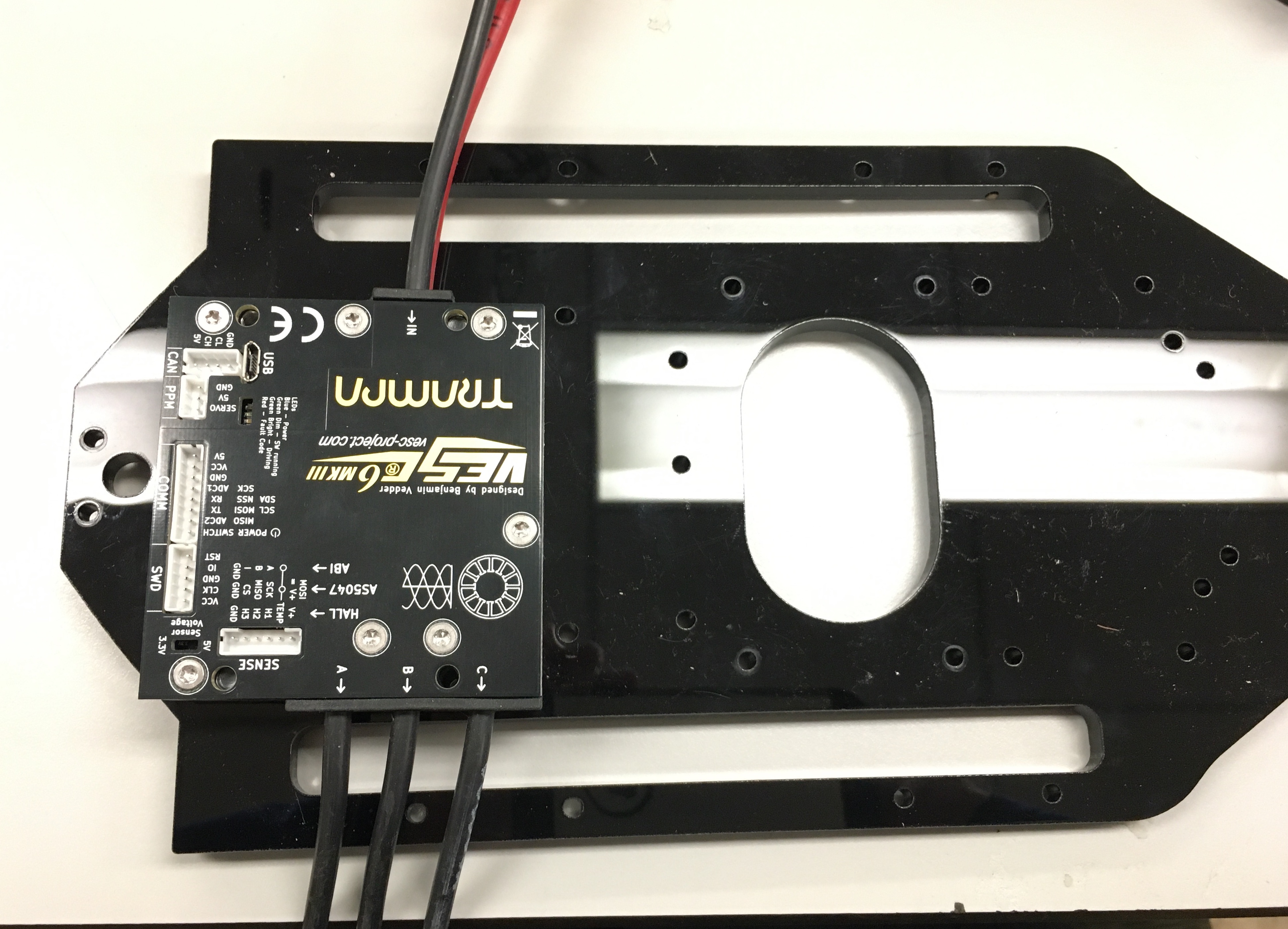 ../../_images/ulchassis03.JPG